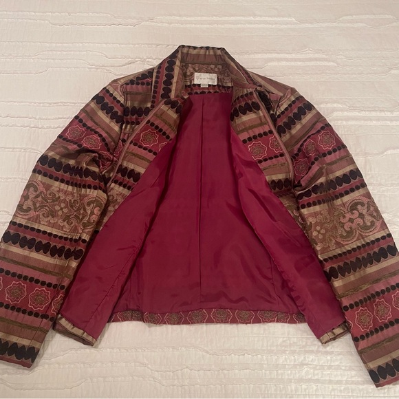 Women's Multicolor Patterned Jacket - Picture 2 of 8